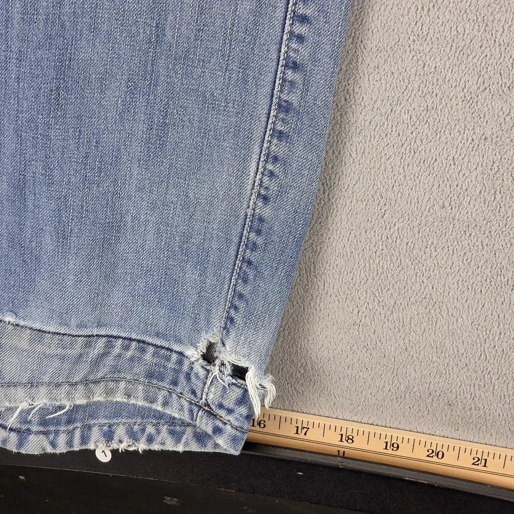 VTG Levis Engineered Jeans Mens Blue Twisted Button Fly Light Wash Fits 30x33